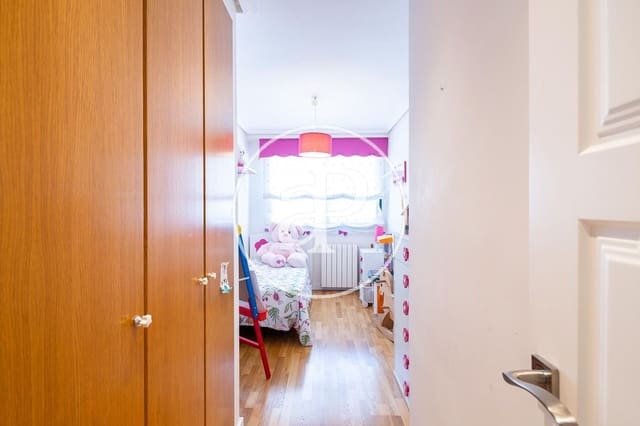 3 camera da letto Appartamento da affittare in Aiora, Valencia città con piscina garage - 1.950 € (Rif: 9778257)