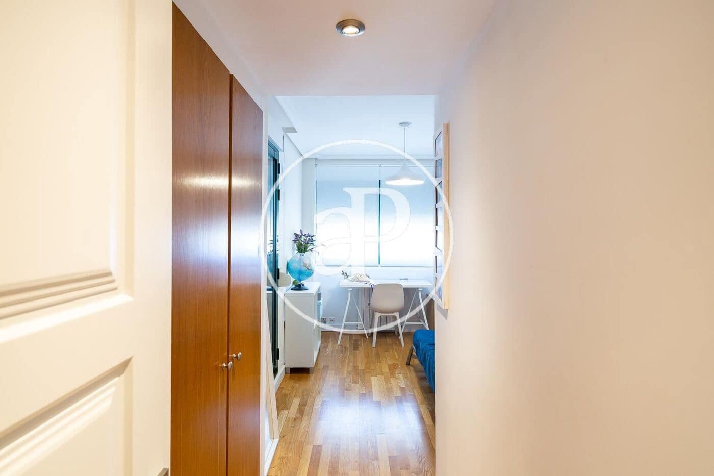 3 soverom Leilighet til leie i Valencia by med svømmebasseng garasje - € 1 950 (Ref: 9778257)