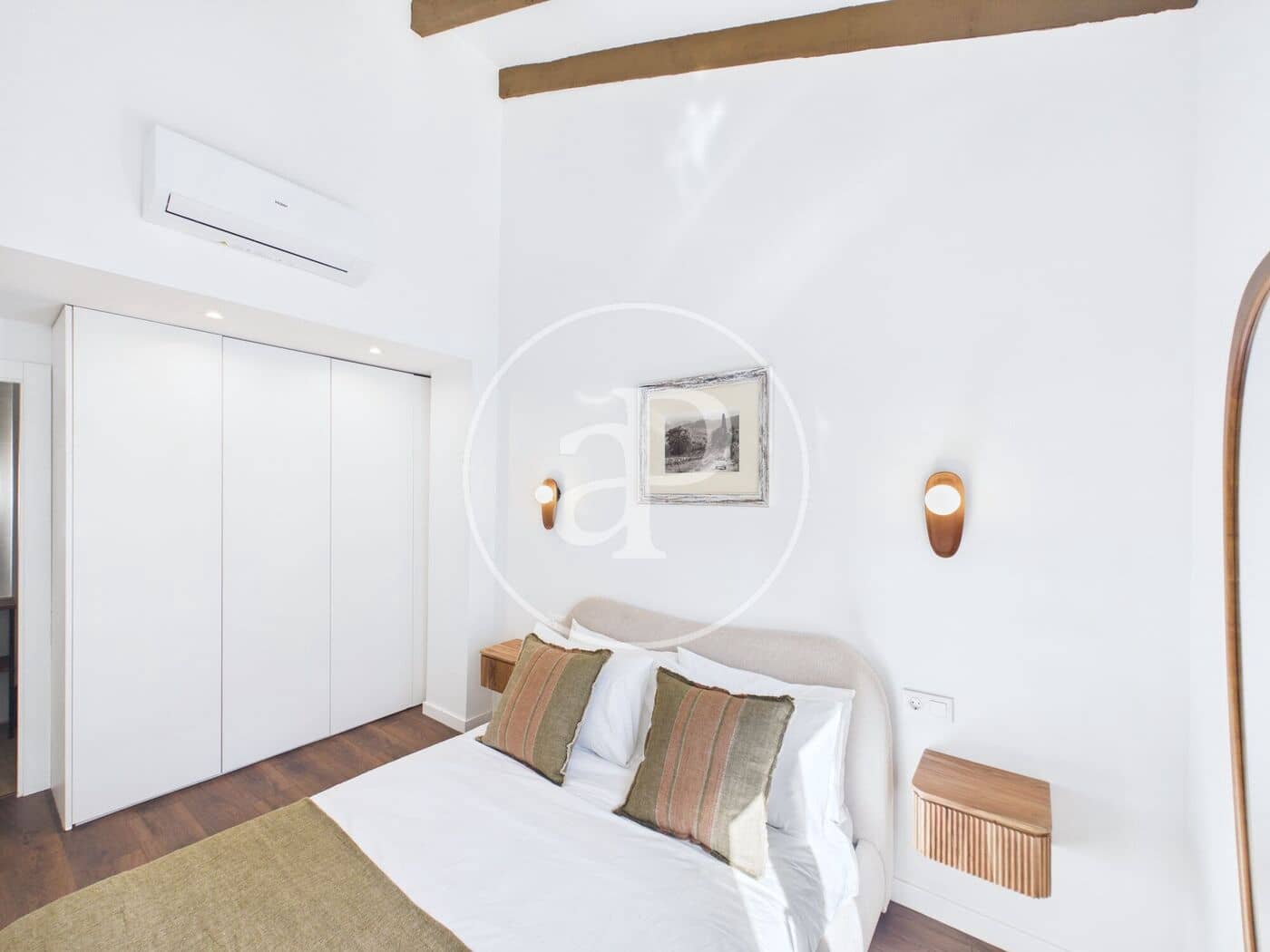 Apartamento de 2 habitaciones en València ciudad en alquiler - 1.650 € (Ref: 9780670)