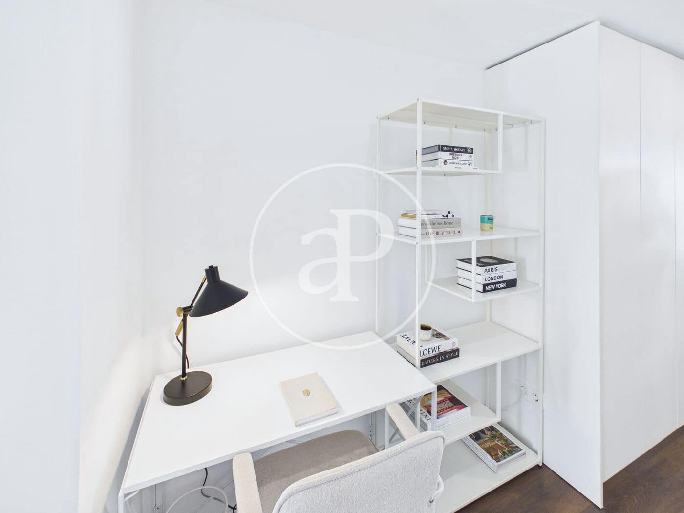 Apartamento de 2 habitaciones en València ciudad en alquiler - 1.650 € (Ref: 9780670)