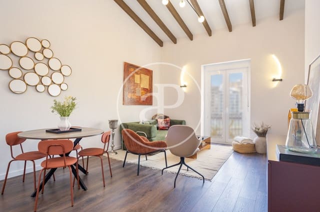 2 slaapkamer Appartement te huur in Russafa, Valencia stad - € 1.650 (Ref: 9780670)