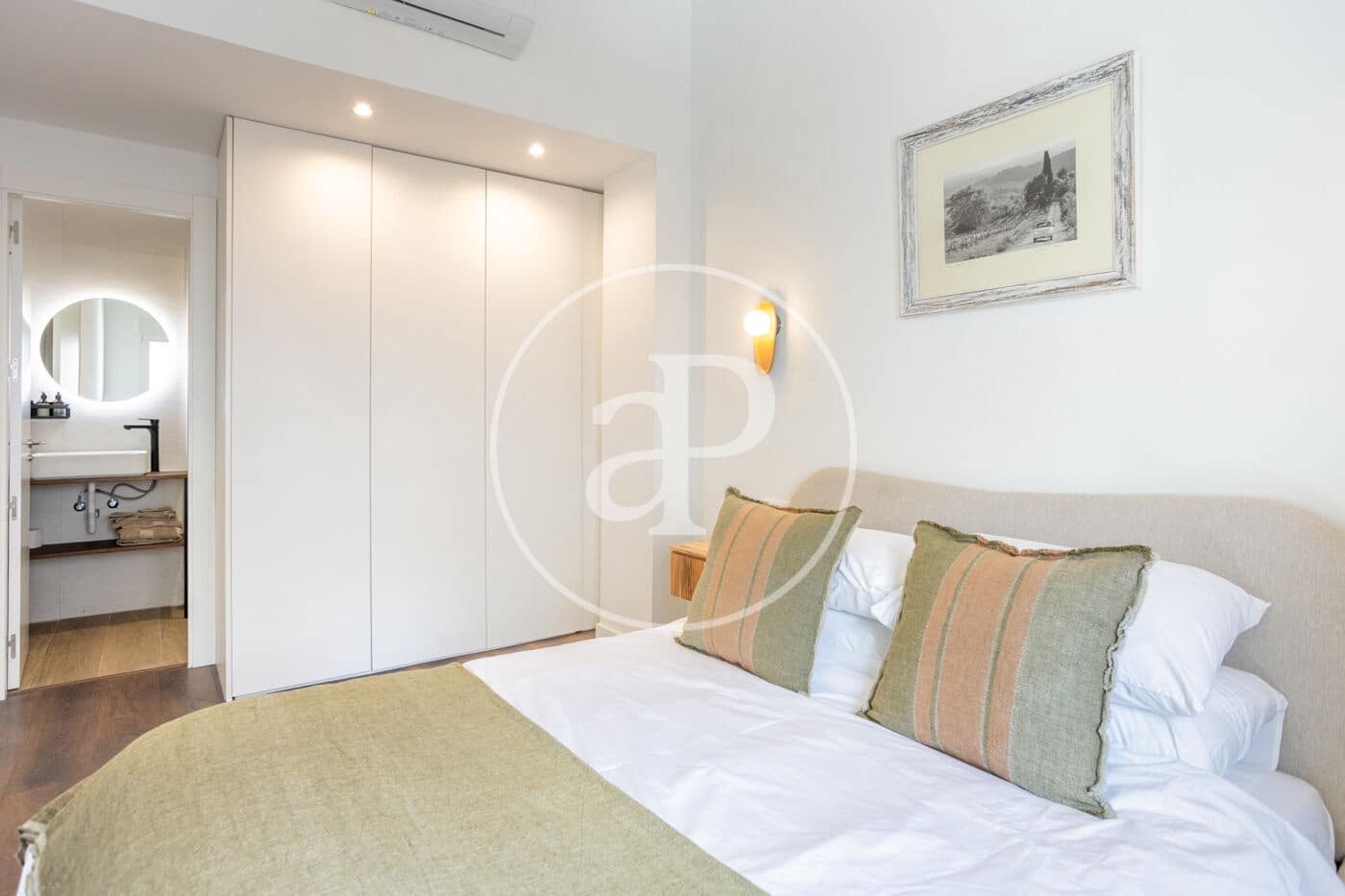 2 bedroom Apartment for rent in Valencia city - € 1,650 (Ref: 9780670)