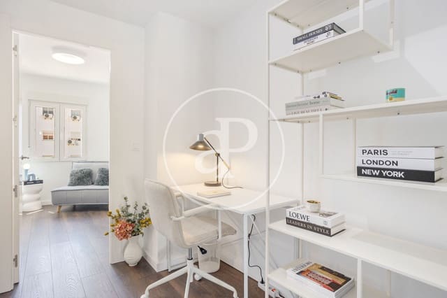 2 slaapkamer Appartement te huur in Russafa, Valencia stad - € 1.650 (Ref: 9780670)