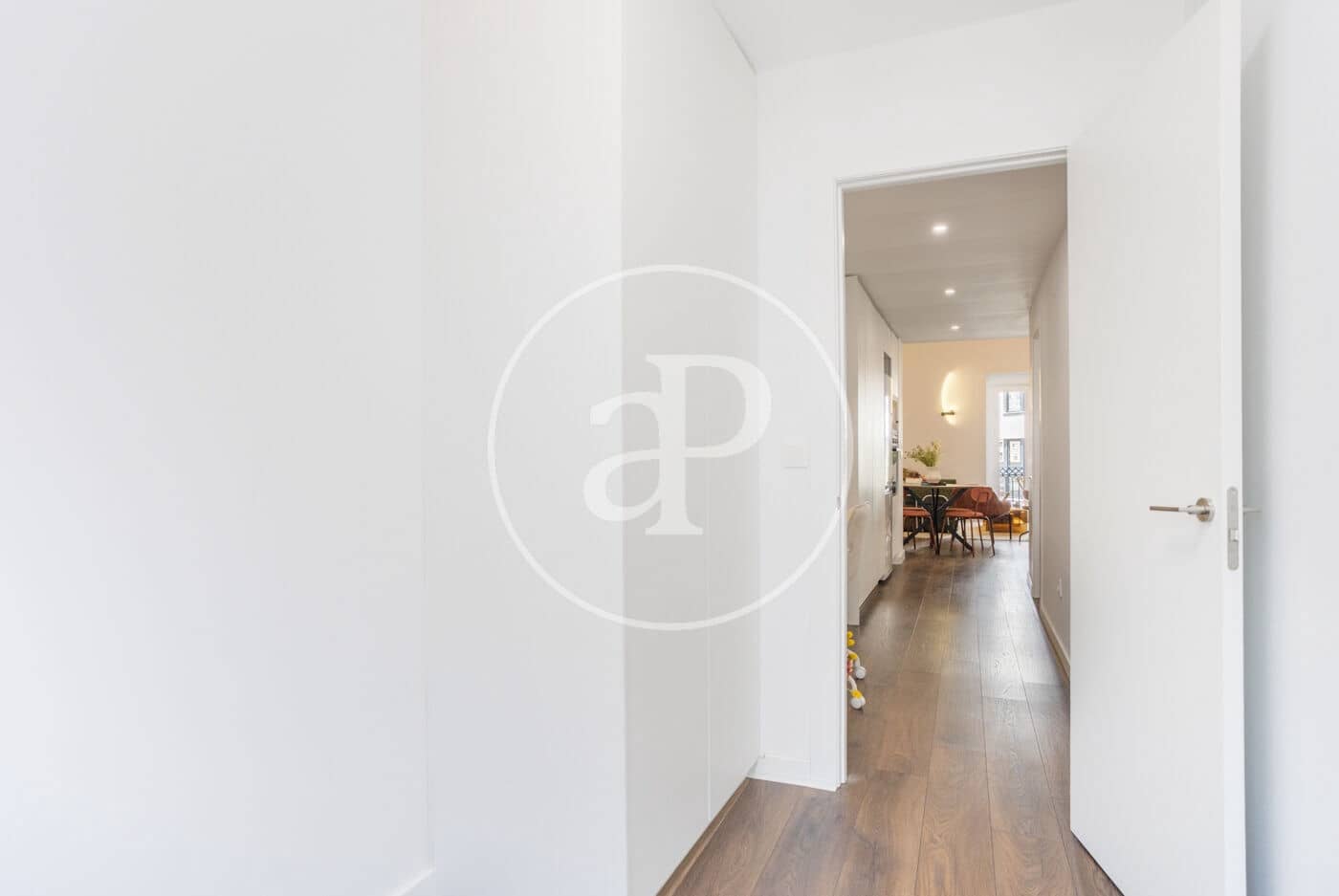 2 bedroom Apartment for rent in Valencia city - € 1,650 (Ref: 9780670)