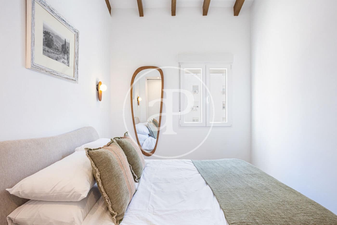 2 bedroom Apartment for rent in Valencia city - € 1,650 (Ref: 9780670)
