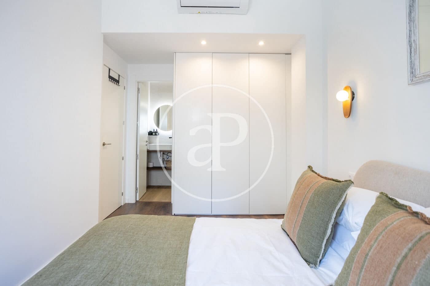 2 bedroom Apartment for rent in Valencia city - € 1,650 (Ref: 9780670)