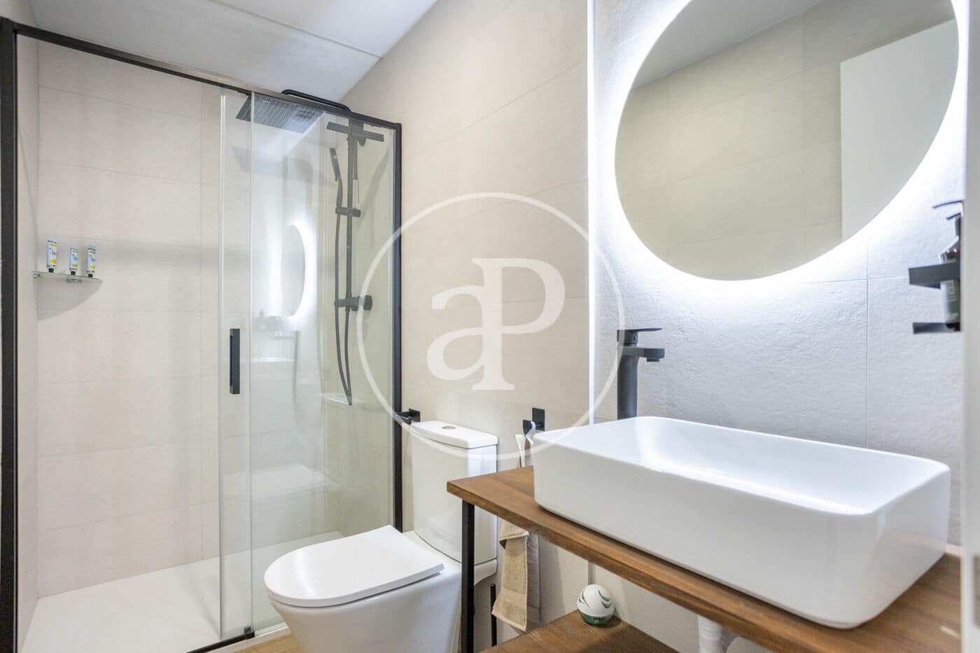 2 bedroom Apartment for rent in Valencia city - € 1,650 (Ref: 9780670)