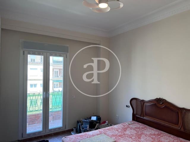 3 sovrum Lägenhet att hyra i Russafa, Valencia stad - 1 500 € (Ref: 9784535)