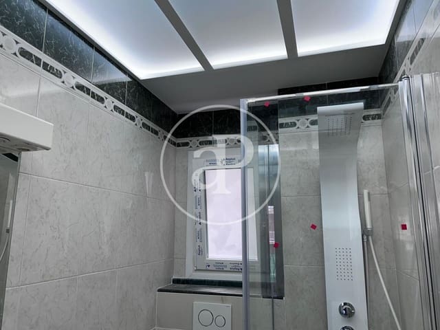3 sovrum Lägenhet att hyra i Russafa, Valencia stad - 1 500 € (Ref: 9784535)