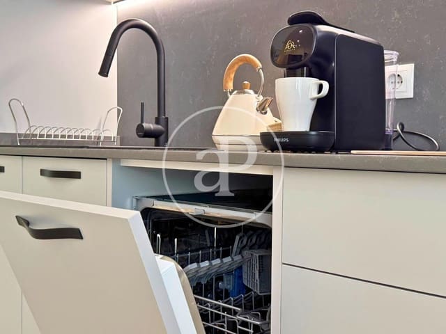 1 bedroom Villa for rent in Benimamet, Valencia city - € 1,300 (Ref: 9784537)