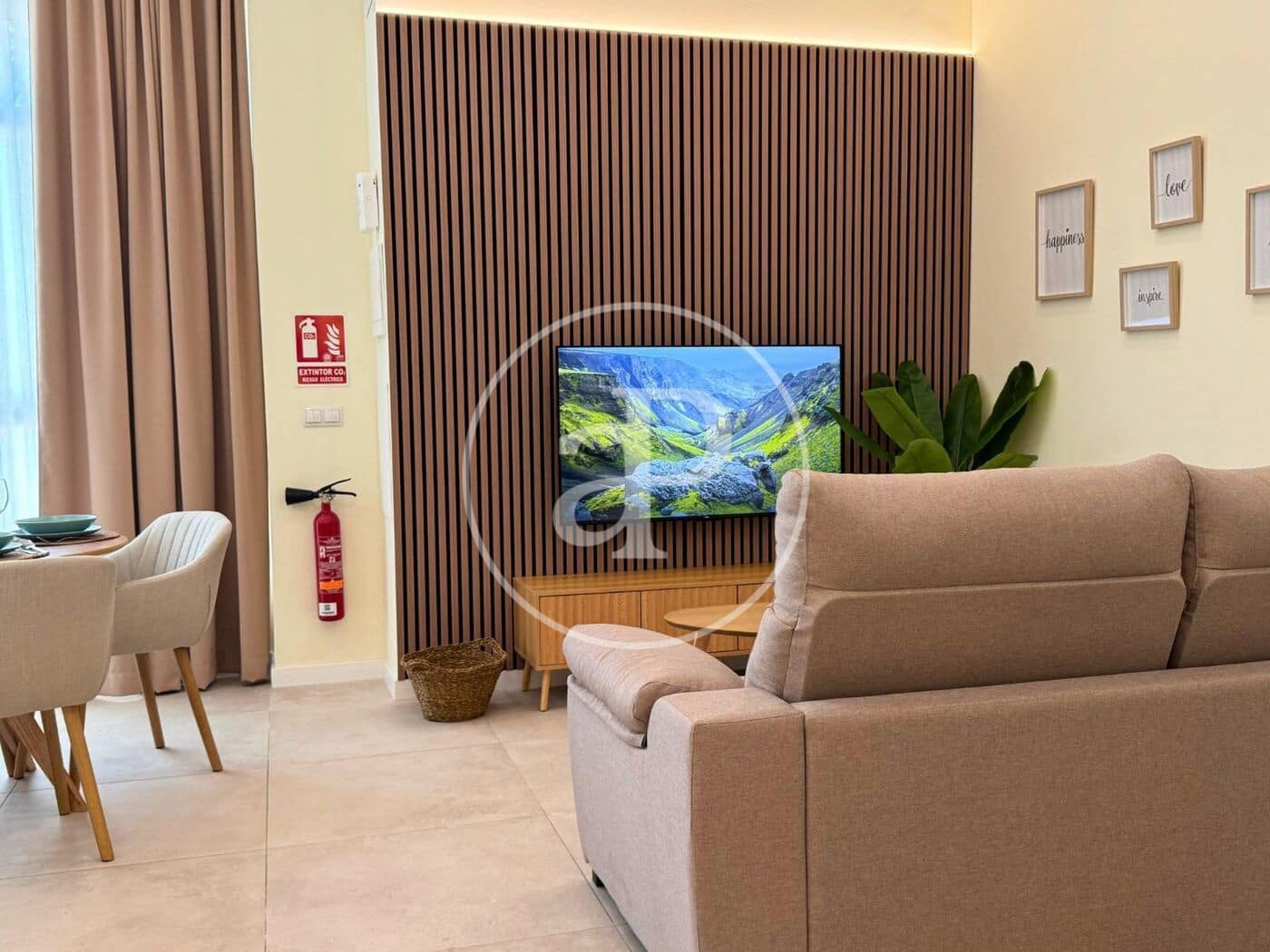 1 bedroom Villa for rent in Benimamet - € 1,300 (Ref: 9784537)