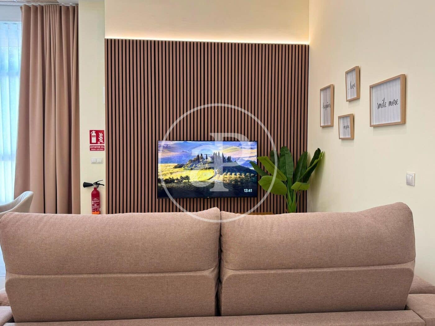 1 bedroom Villa for rent in Benimamet - € 1,300 (Ref: 9784537)