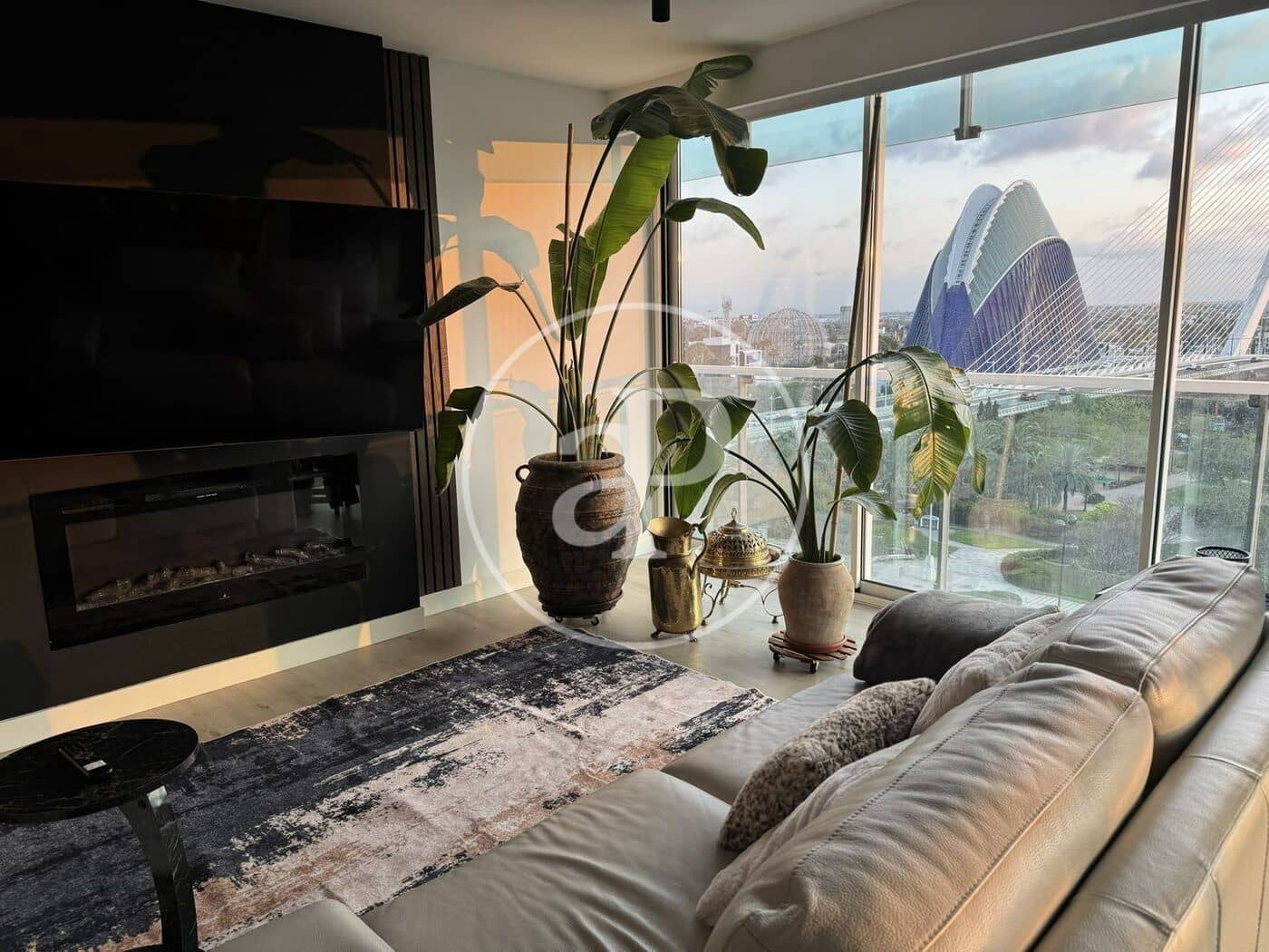 3 bedroom Apartment for rent in Valencia city with garage - € 2,800 (Ref: 9788476)