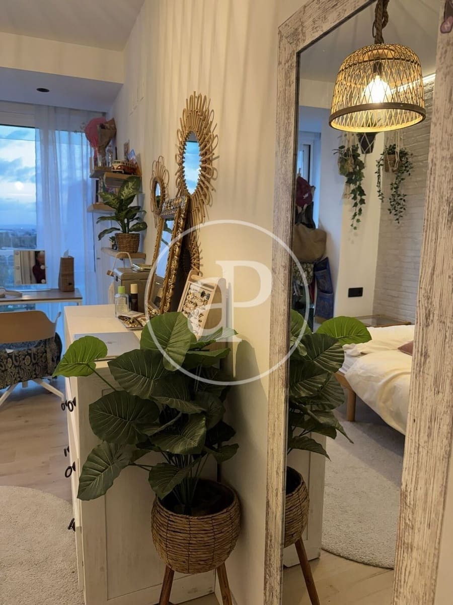 3 bedroom Apartment for rent in Valencia city with garage - € 2,800 (Ref: 9788476)