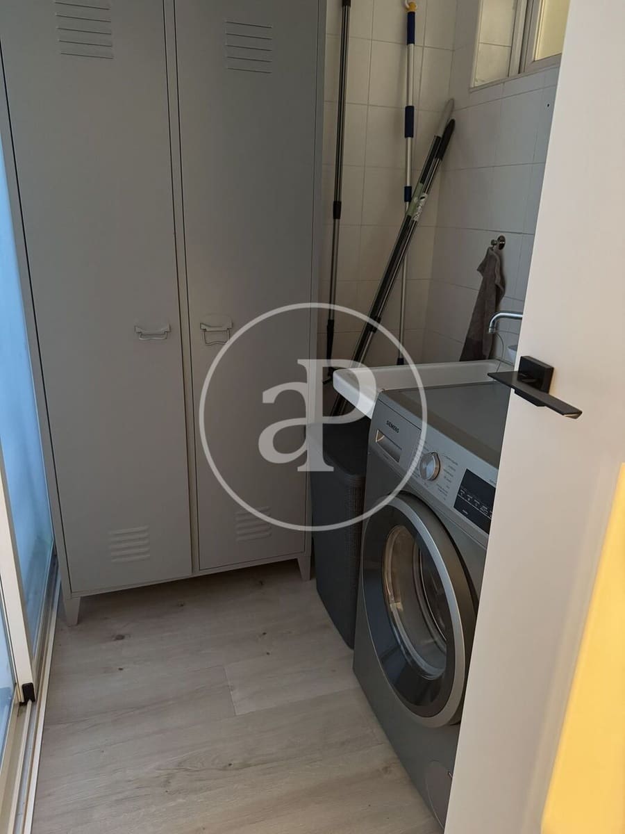3 bedroom Apartment for rent in Valencia city with garage - € 2,800 (Ref: 9788476)