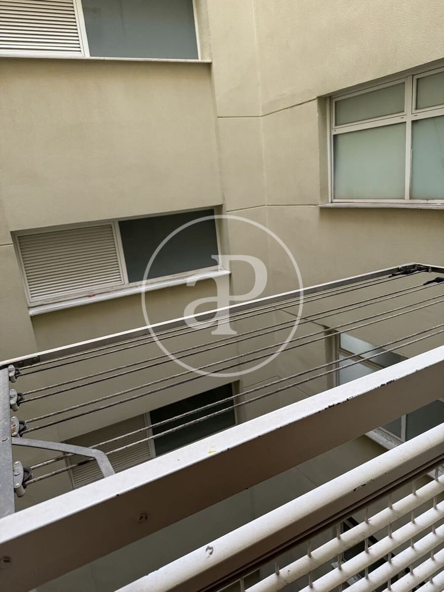 3 bedroom Apartment for rent in Valencia city with garage - € 2,800 (Ref: 9788476)