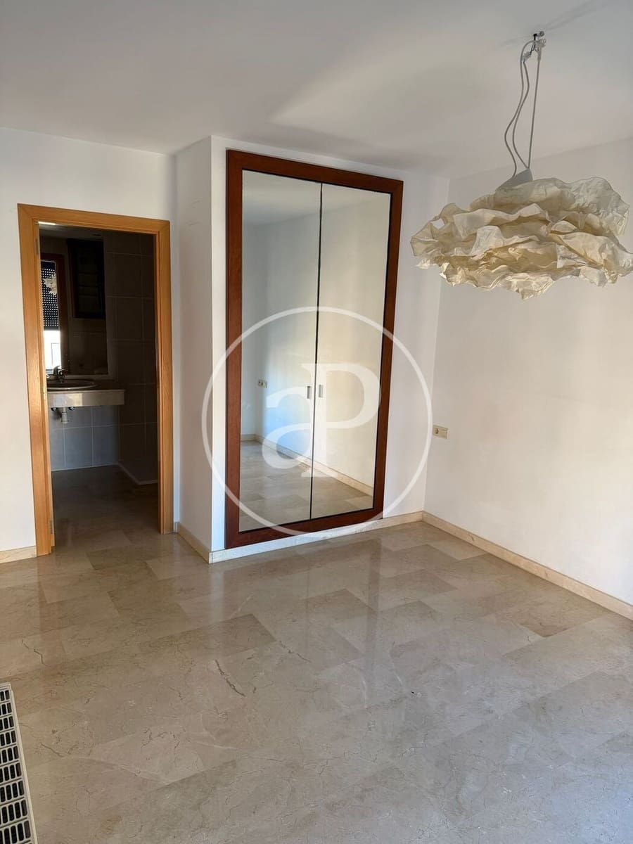 3 camera da letto Appartamento da affittare in Valencia citta con piscina garage - 2.150 € (Rif: 9788477)