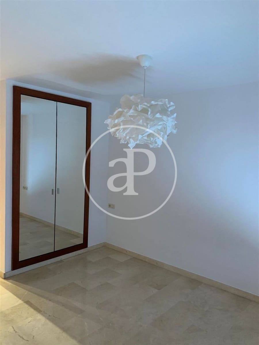 3 camera da letto Appartamento da affittare in Valencia citta con piscina garage - 2.150 € (Rif: 9788477)