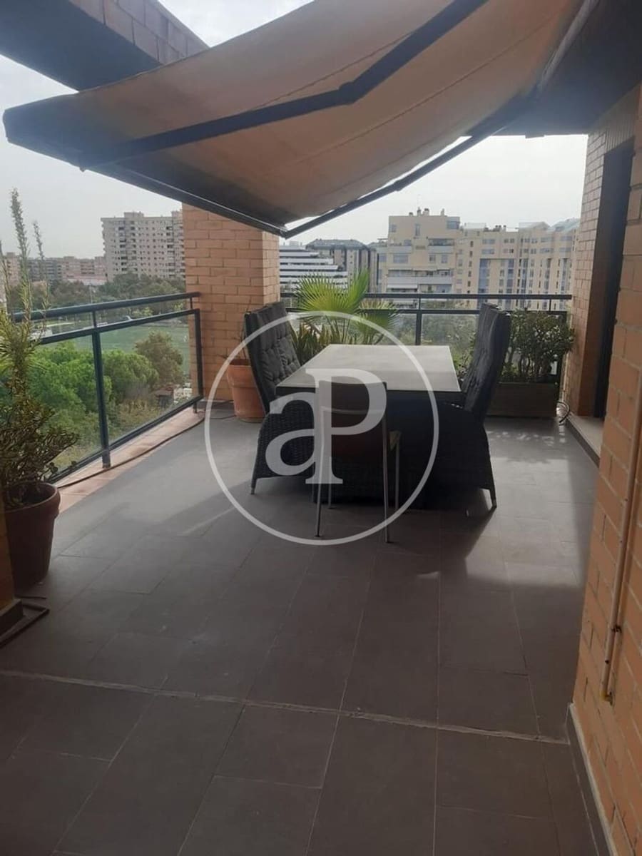 3 camera da letto Appartamento da affittare in Valencia citta con piscina garage - 2.150 € (Rif: 9788477)