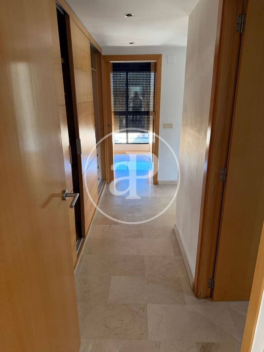 3 camera da letto Appartamento da affittare in Valencia citta con piscina garage - 2.150 € (Rif: 9788477)