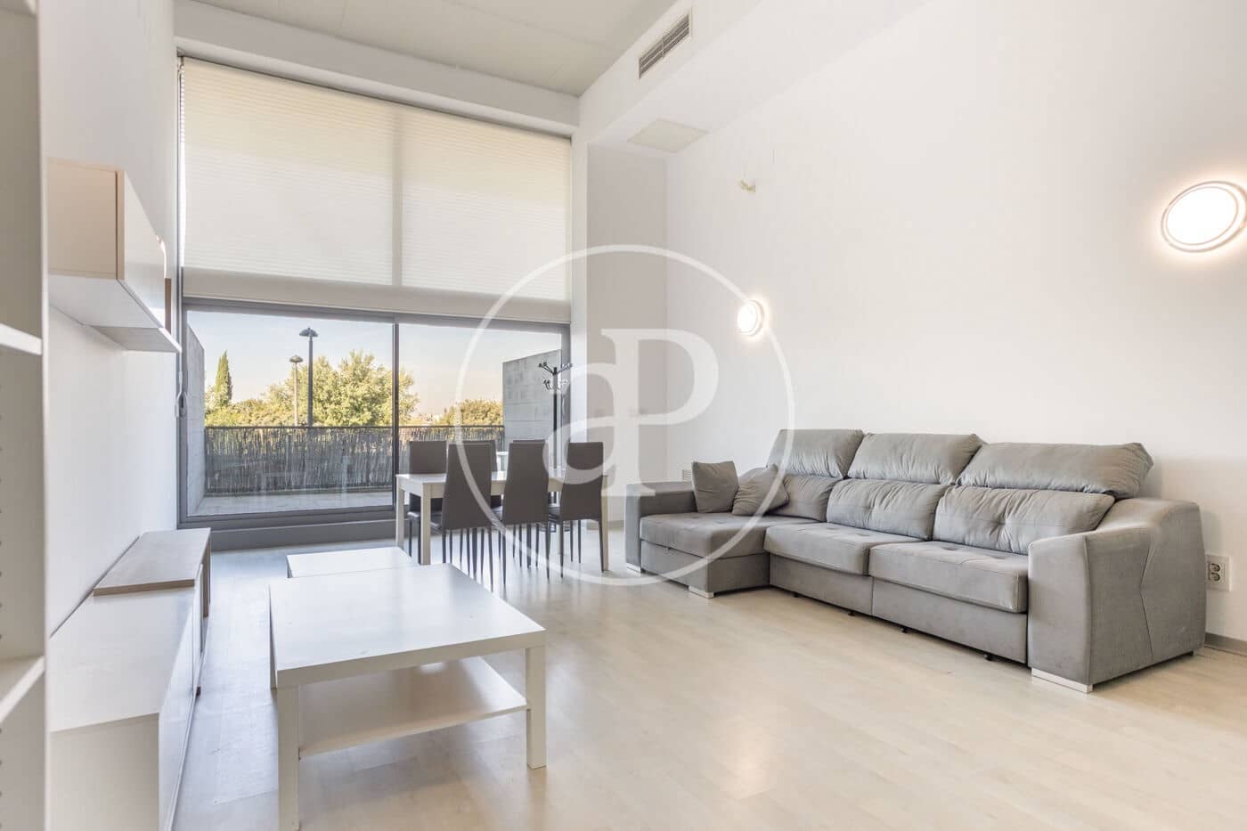 1 soverom Leilighet til leie i Valencia by med svømmebasseng garasje - € 1 100 (Ref: 9788479)