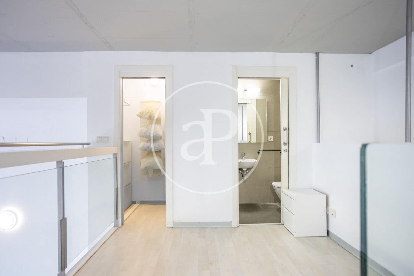 1 soverom Leilighet til leie i Valencia by med svømmebasseng garasje - € 1 100 (Ref: 9788479)