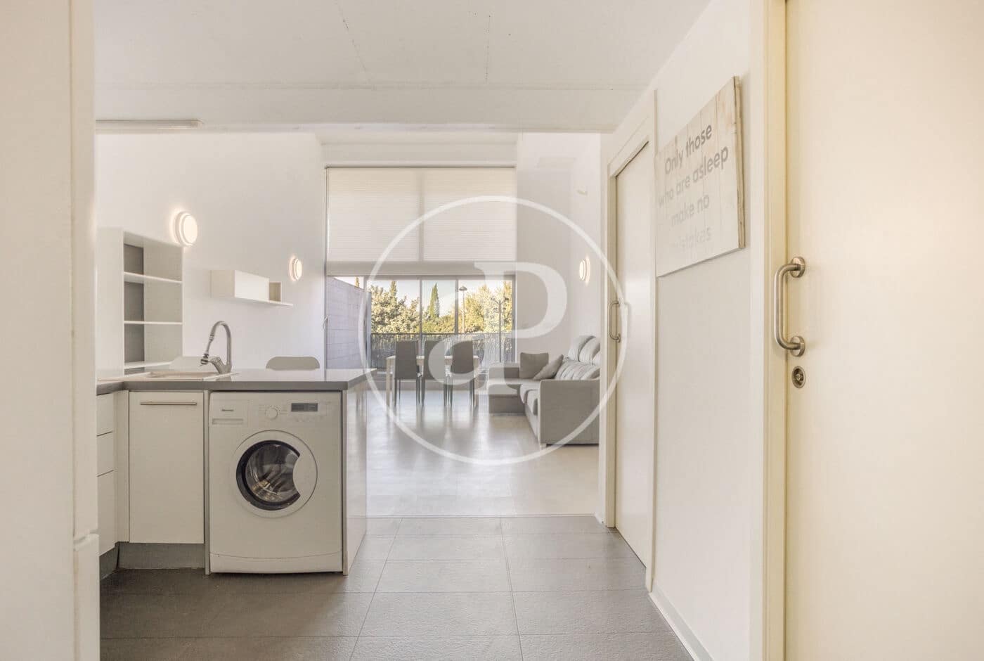 1 soverom Leilighet til leie i Valencia by med svømmebasseng garasje - € 1 100 (Ref: 9788479)