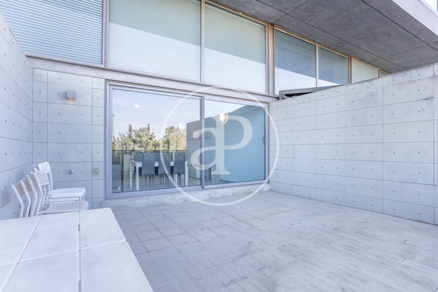 1 soverom Leilighet til leie i Valencia by med svømmebasseng garasje - € 1 100 (Ref: 9788479)