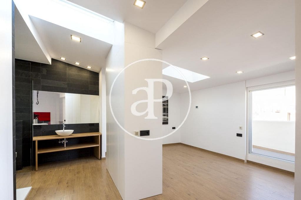 1 makuuhuone Huoneisto myytävänä paikassa Valencia kaupunki - 695 000 € (Ref: 9788480)