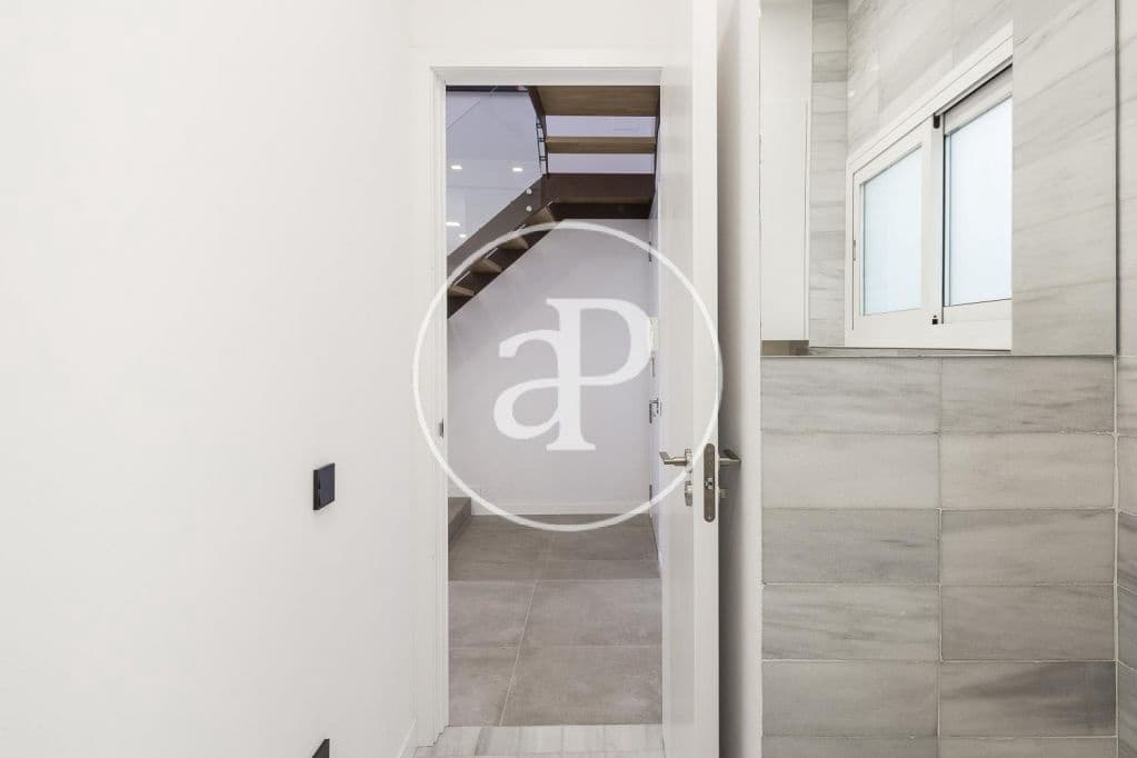 1 makuuhuone Huoneisto myytävänä paikassa Valencia kaupunki - 695 000 € (Ref: 9788480)