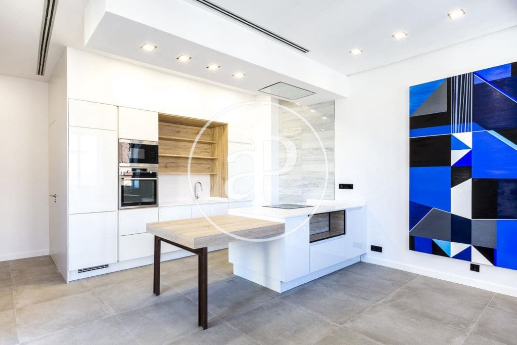 1 makuuhuone Huoneisto myytävänä paikassa Valencia kaupunki - 695 000 € (Ref: 9788480)