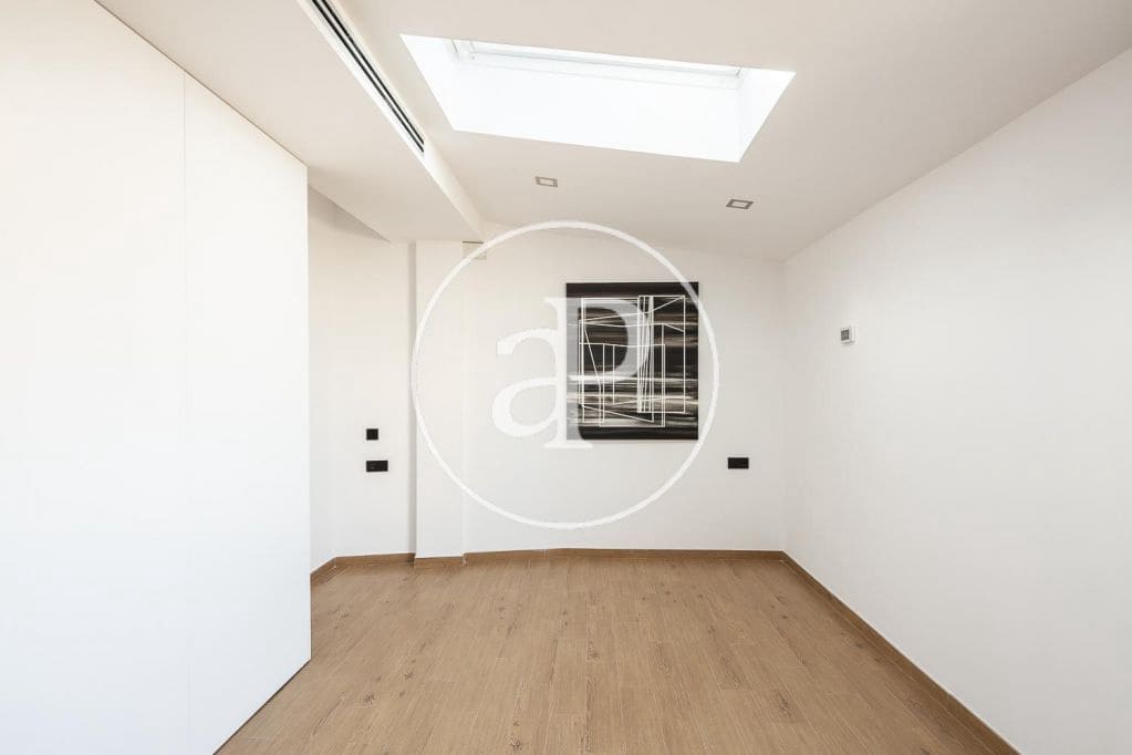 1 makuuhuone Huoneisto myytävänä paikassa Valencia kaupunki - 695 000 € (Ref: 9788480)