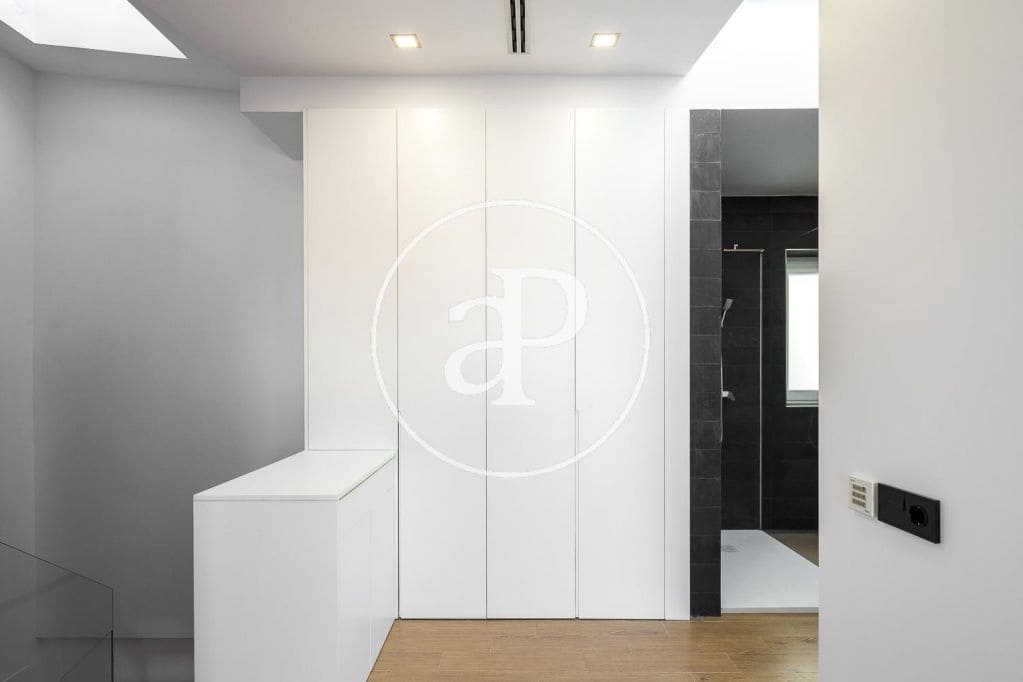 1 makuuhuone Huoneisto myytävänä paikassa Valencia kaupunki - 695 000 € (Ref: 9788480)