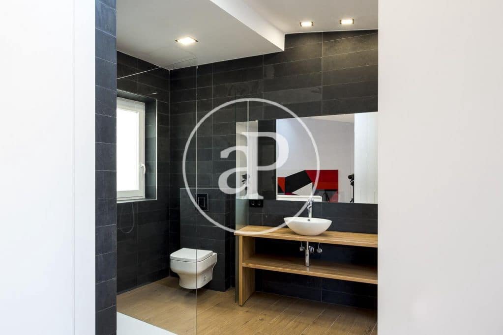 1 makuuhuone Huoneisto myytävänä paikassa Valencia kaupunki - 695 000 € (Ref: 9788480)