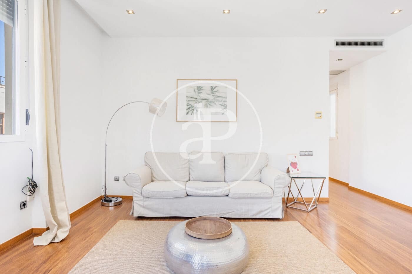 3 bedroom Apartment for rent in Valencia city - € 2,500 (Ref: 9788482)