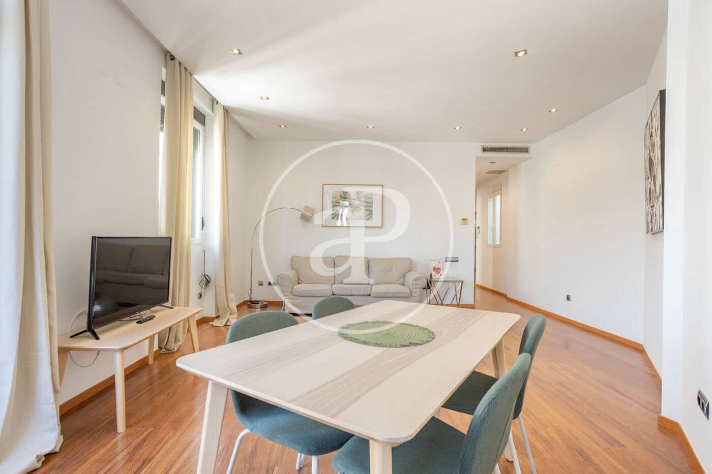 3 bedroom Apartment for rent in Valencia city - € 2,500 (Ref: 9788482)