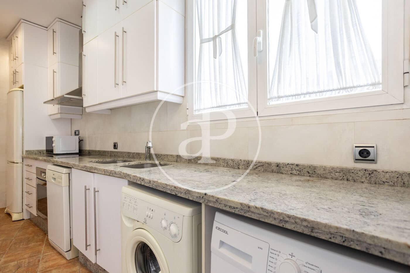 3 bedroom Apartment for rent in Valencia city - € 2,500 (Ref: 9788482)