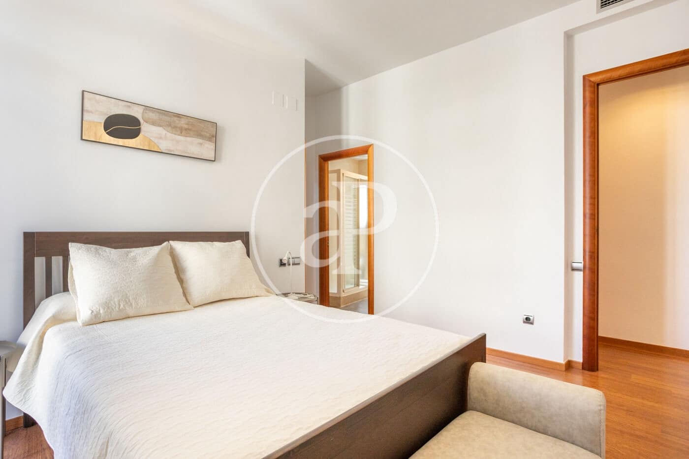 3 bedroom Apartment for rent in Valencia city - € 2,500 (Ref: 9788482)