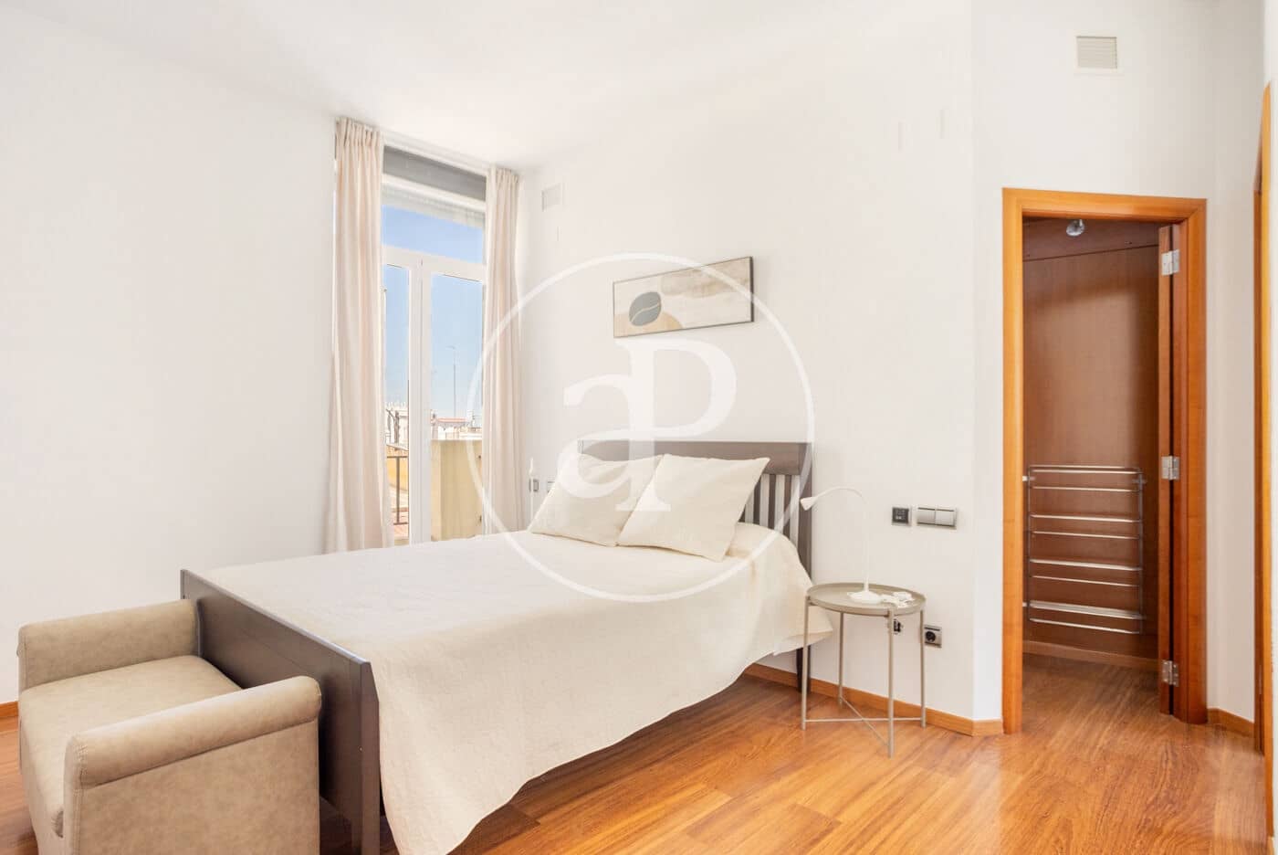 3 bedroom Apartment for rent in Valencia city - € 2,500 (Ref: 9788482)