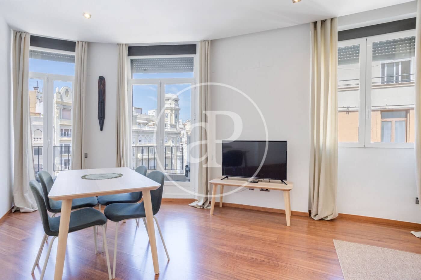 3 bedroom Apartment for rent in Valencia city - € 2,500 (Ref: 9788482)