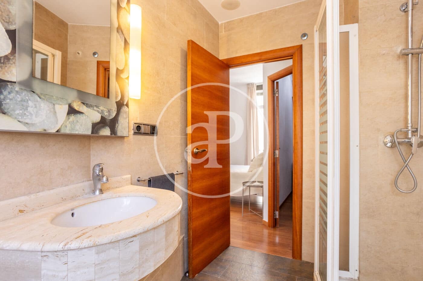 3 bedroom Apartment for rent in Valencia city - € 2,500 (Ref: 9788482)