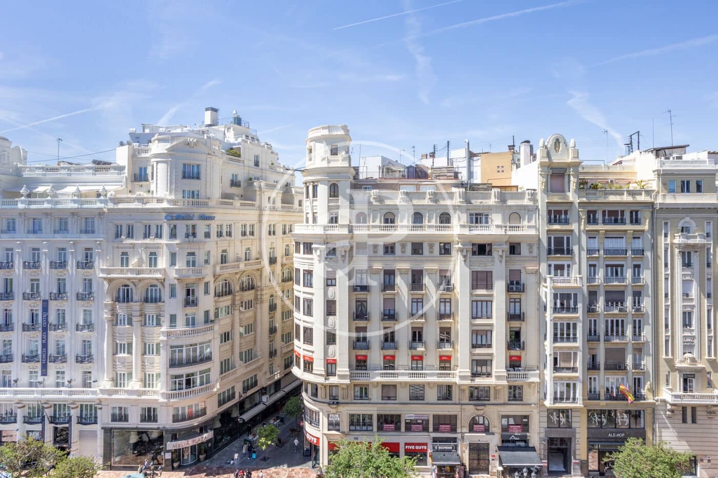 3 bedroom Apartment for rent in Valencia city - € 2,500 (Ref: 9788482)