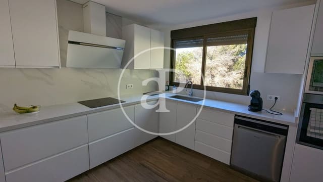 Villa/Maison de 5 chambres à louer à Riba-roja de Túria avec piscine garage - 3 400 € (Ref: 9788483)