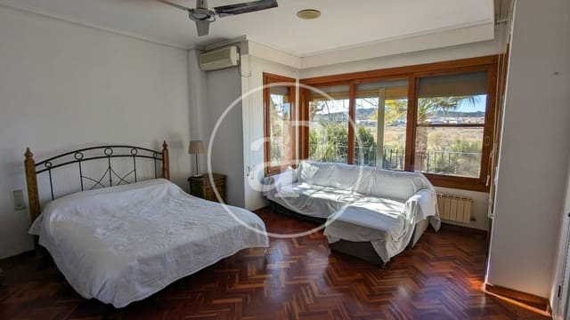 Villa/Maison de 5 chambres à louer à Riba-roja de Túria avec piscine garage - 3 400 € (Ref: 9788483)