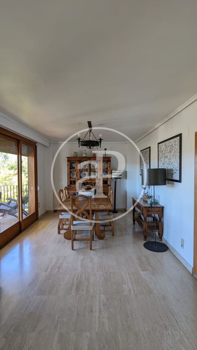 Villa/Maison de 5 chambres à louer à Riba-roja de Turia avec piscine garage - 3 400 € (Ref: 9788483)