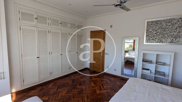 Villa/Maison de 5 chambres à louer à Riba-roja de Túria avec piscine garage - 3 400 € (Ref: 9788483)