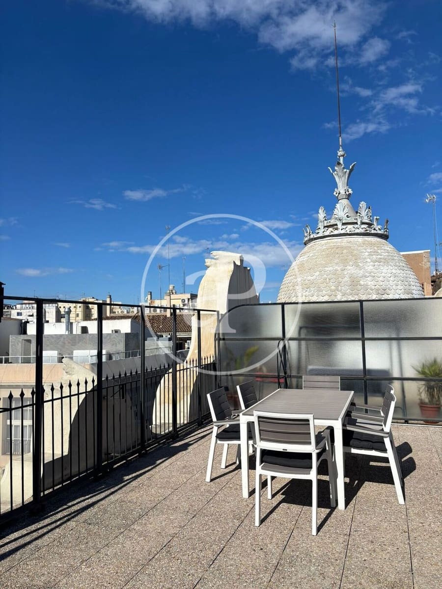 1 sovrum Takvåning att hyra i Valencia stad - 1 900 € (Ref: 9791133)