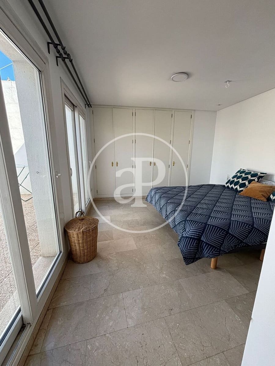 1 sovrum Takvåning att hyra i Valencia stad - 1 900 € (Ref: 9791133)