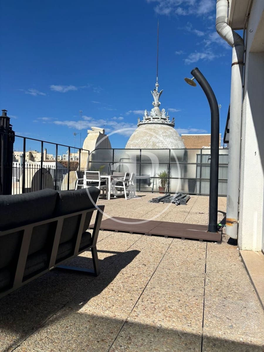 1 sovrum Takvåning att hyra i Valencia stad - 1 900 € (Ref: 9791133)
