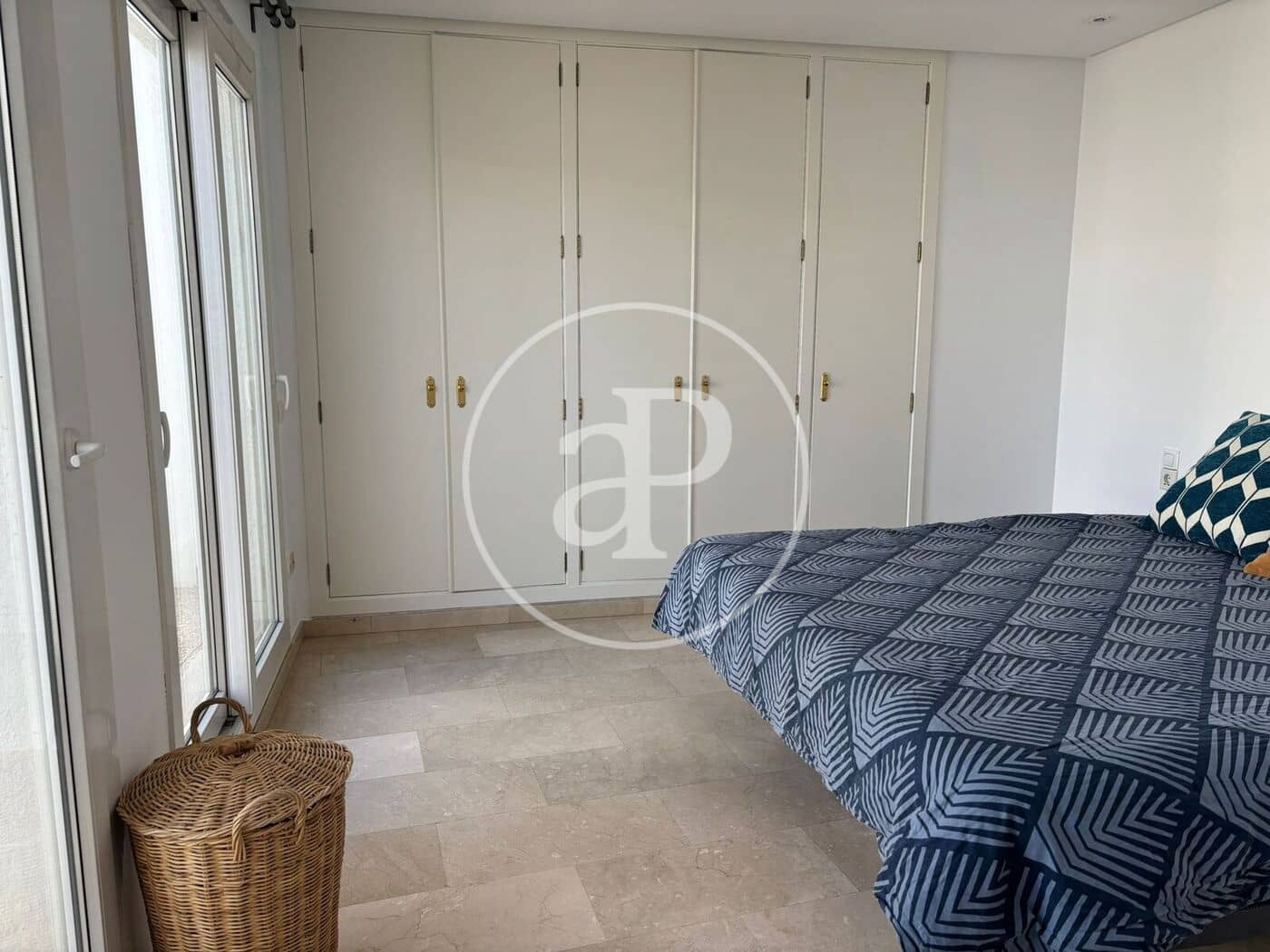 1 sovrum Takvåning att hyra i Valencia stad - 1 900 € (Ref: 9791133)